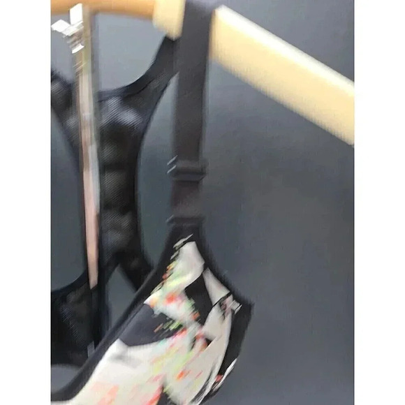 Victoria Sport Incredible By Victoria's Secret Sport Bra Size 32B - Picture 8 of 12